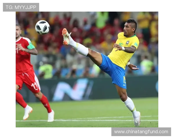 足球明星化身未来机器人展现超凡球技引发球迷热议