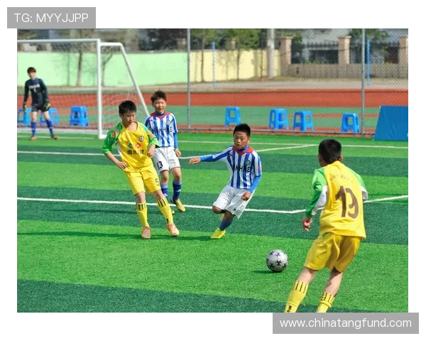 足球明星动态壁纸视频尽享精彩瞬间让你随时随地感受绿茵场上的激情与魅力