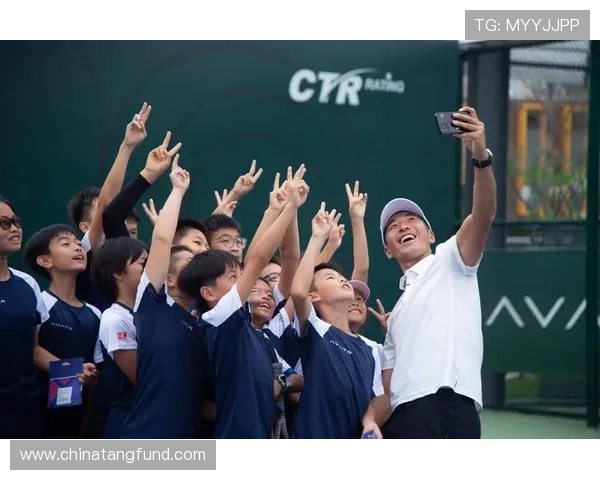 广州网球队在世锦赛中的战术表现分析与启示 广州网球队在世锦赛中的战术表现分析与启示