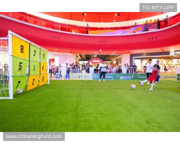 足球明星可活动小人玩具带你体验绿茵场上的激情与乐趣