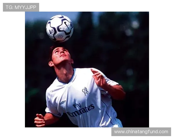 黑色五号足球明星的传奇之路与背后故事揭秘