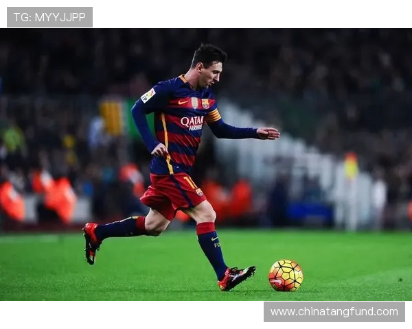 历史足球巨星的传奇故事与辉煌成就探寻